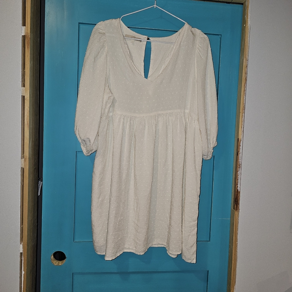 Monk and Lou Cream Puff Sleeve Dress.  Size Small.